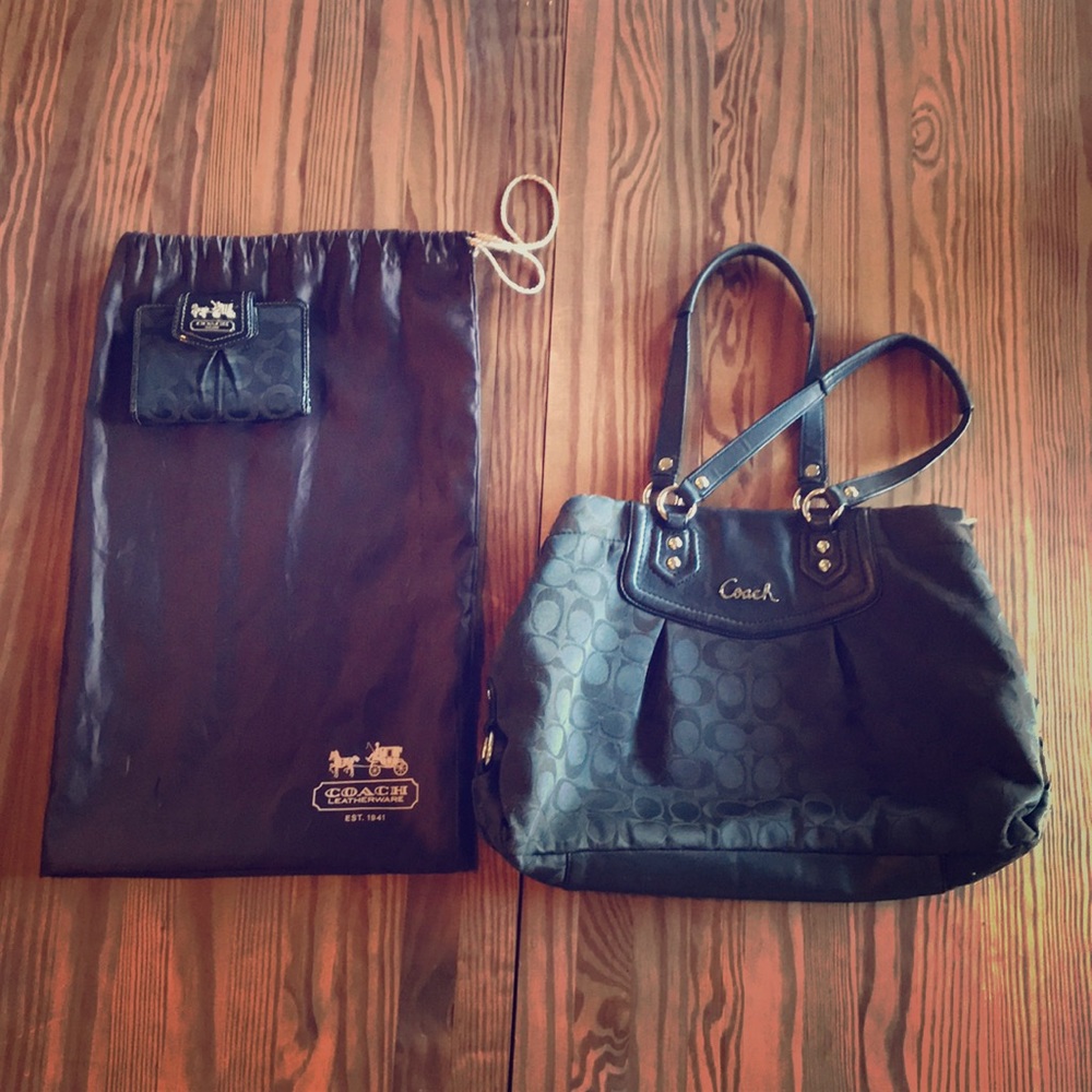 Coach Handbag - Wallet